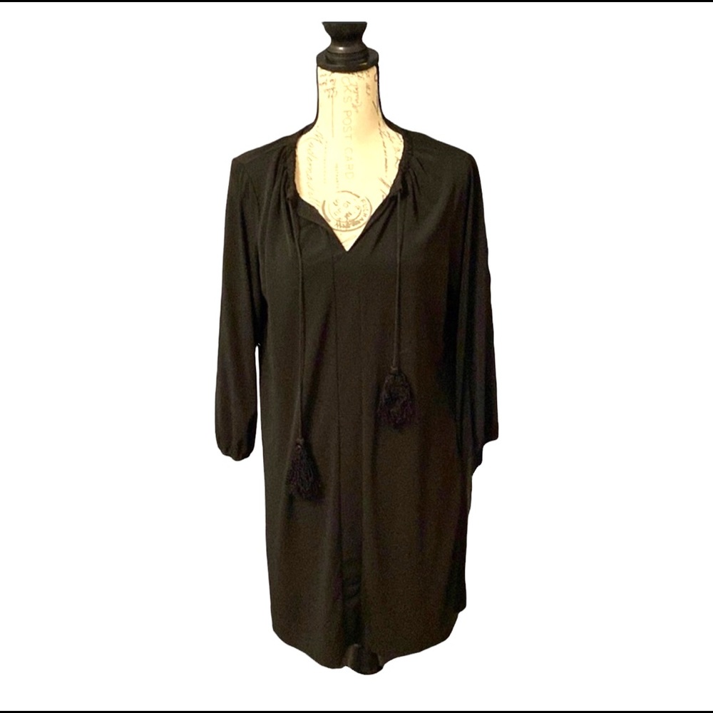 Michael Kors Medium Black Formal MIDI Dress. Stretchable and easy to wear.